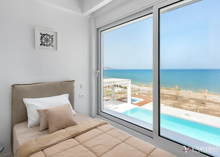 Maria & Nada Beachfront Βίλα Κολύμπια