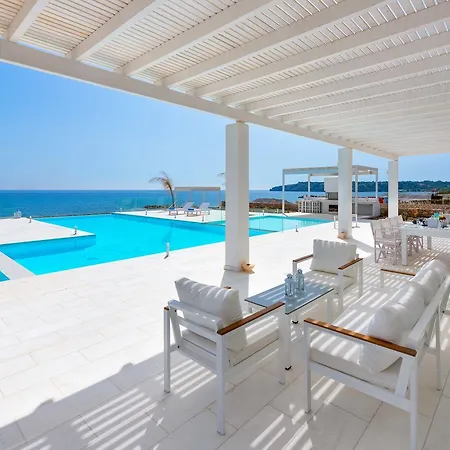 Maria & Nada Beachfront * コリンビア