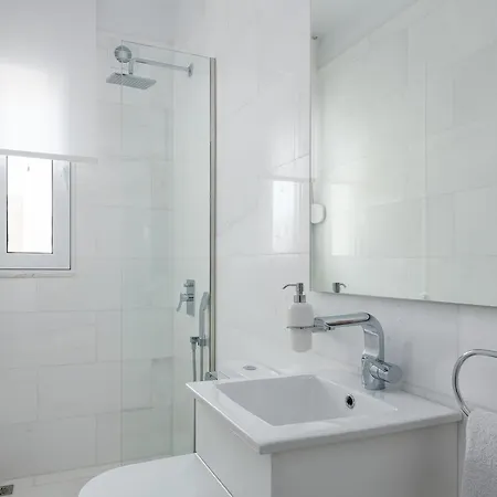 Villa Maria & Nada Beachfront Kolymbia