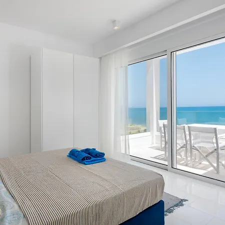 Maria&nada Beachfront Villa *