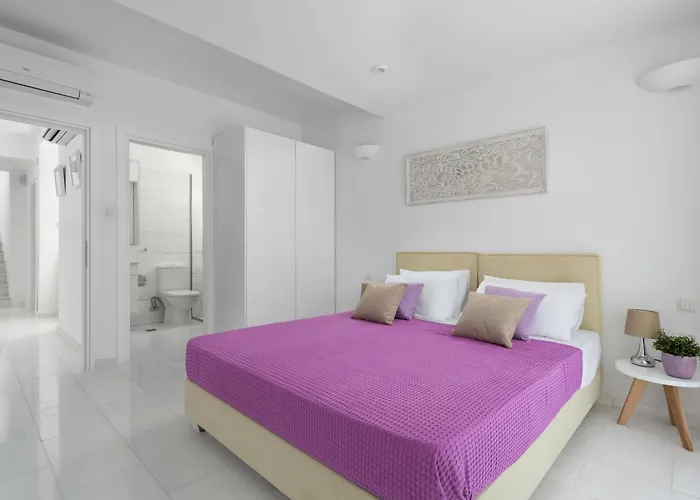 Maria & Nada Beachfront 빌라