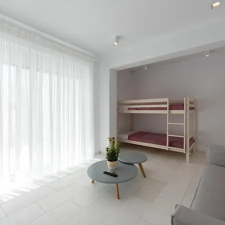 Maria & Nada Beachfront * Kolymbia