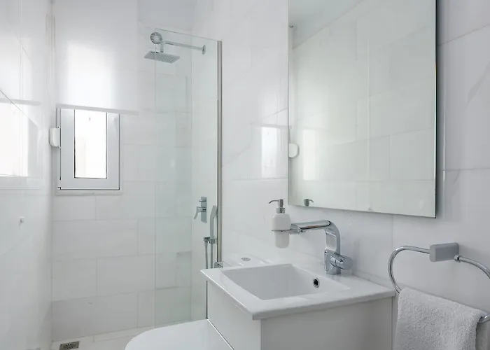 Villa Maria & Nada Beachfront Kolymbia