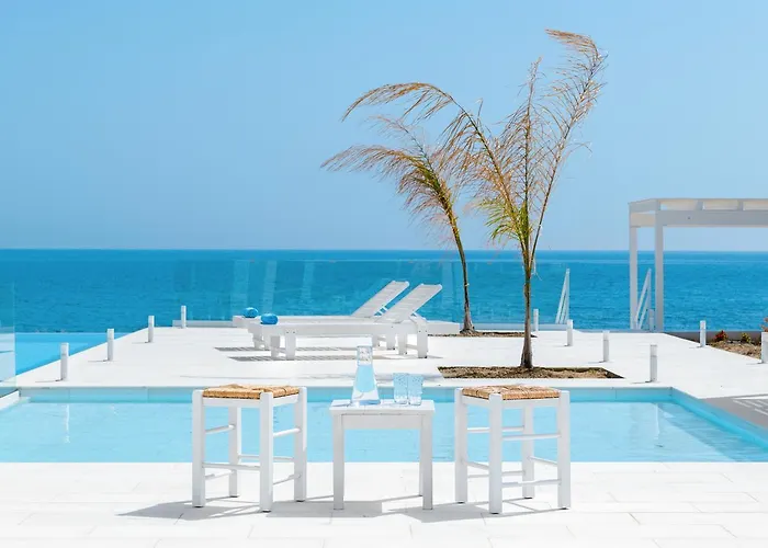 Villa Maria & Nada Beachfront